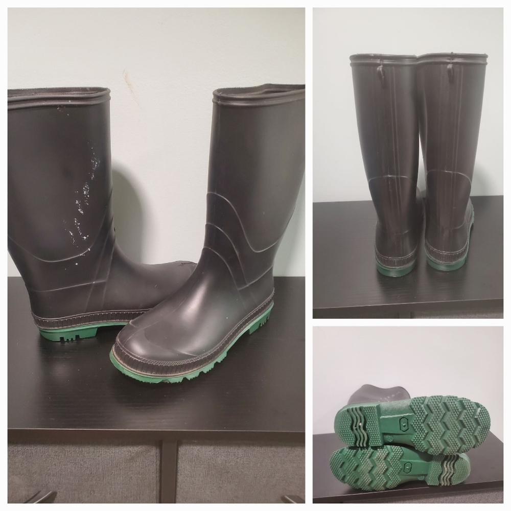 Rain boots